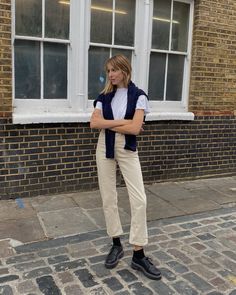 Lizzy Hadfield, Outfits With Hats, Spring Summer Outfits, Minimal Fashion, Outfits Casuales, Primavera Estate, Look Fashion, Autumn Winter Fashion