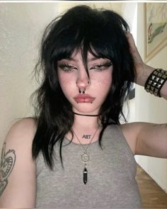 pretty alt girl selfie pose goth grunge makeuo tiktok egirl hair inspo Dark Alternative Hair, Ethereal Aesthetic Makeup, Natural Goth Makeup, Ethereal Goth, Alt Girls