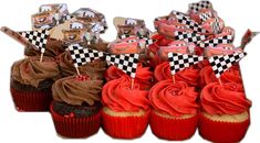 cars cupcakes with race flags on top are arranged next to eachother