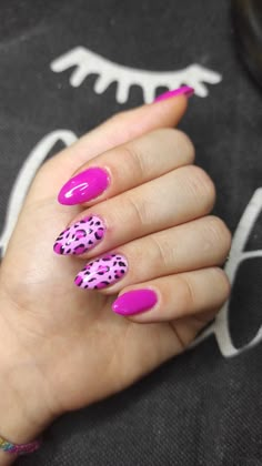 bright pink, nails, leopard Spring Gel Nails Ideas, Dotted Nails, Zebra Print Nails, Different Color Nails, Animal Print Nails Art, Leopard Print Nails, Leopard Nails, Dots Nails