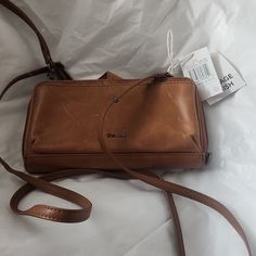 Brand New Never Worn The Sak Leather Crossbody Bag Color Tan Genuine Leather #Makeanoffer Bxamzn1 Cross Body Purses For Women, Genuine Leather Handbag, The Sak, Leather Crossbody Purse, Leather Crossbody Bag, Leather Purses, Leather Crossbody, Crossbody Bags, Leather Bag