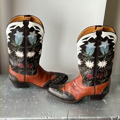 Absolutely Gorgeous Stallion Boot Company Floral Inlay Boots! Women’s Us Size 6.5. These Are Handmade One Of A Kind Boots! Fit True To Size. Excellent Like New Condition! Only Worn A Couple Times. Follow Me On Social Mediaig: @Dreamonromeo Stallion Boot Company Larry Mahan Panhandle Slim Acme Boots Montana Boots Ralph Lauren Vintage Cowboy Vintage Cowgirl Miron Crosby Chasing Unicorns Tony Lama Acme Boots, Miron Crosby, Cowgirl Things, Cowboy Vintage, Chasing Unicorns, Boots Fit, Vintage Cowboy Boots, Ralph Lauren Vintage, Boot Companies