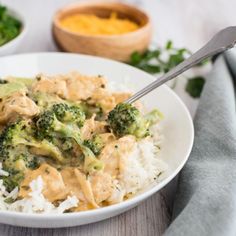 Pressure Cooker / Instant Pot Cheesy Chicken and Broccoli Casserole by Pressure Cooking Today Chicken And Broccoli Over Rice, Pressure Cooker Artichokes, Pressure Cooker Pork Tenderloin, Creamy Chicken And Broccoli, Cheesy Chicken And Broccoli, Ip Chicken, Fluffy White Rice, Pressure Cooking Today, Creamy Cheese Sauce