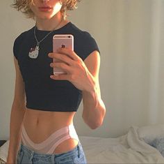 Bodycon Aesthetic, Fem Boy Outfits, Perfect Physique, Gay Outfit, Nature Dress, Queer Fashion, Tie Skirt, Look Cool