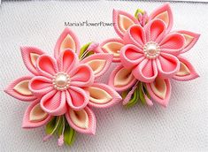 Ribbon Flower Tutorial, Girls Hair Clips, Fabric Flower Tutorial, Kanzashi Flowers, Ribbon Flower, Cloth Flowers, Ribbon Art, Hair Clips Girls, Flower Hair Accessories