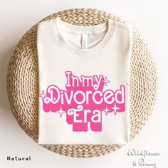 In My Divorced Era Shirt, Funny Gifts for Singles, Divorce Gifts, Divorce Party Shirt, Divorced AF Tshirt, Newly Divorced Gifts  --- SWEATSHIRT * PRODUCT DETAILS * ✺ Soft preshrunk 50% cotton, 50% polyester blend ✺ Medium weight fabric (super soft feel) ✺ Wash and dry normally (on cool for best results) ✺ Designed and printed in the USA ✺ Due to different monitor screens, colors may vary ✺ --- Bella & Canvas T-SHIRT ★ P R O D U C T * I N F O ★ * all items are made to order Soft cotton t-shirts h Divorce Pictures Photo Ideas, Divorce Party Ideas Woman, Divorce Gifts For Her, Divorce Party Games, Divorce Outfit, Divorce Party Ideas, Divorced Af, Divorce Cake, Divorce Celebration