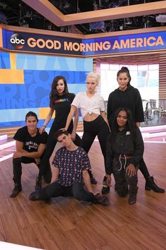 the good morning america cast is posing for a photo