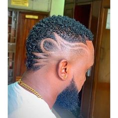 Barber Haircuts Fade, Hairstyles For Black Men, Man Haircuts, Mohawk For Men, Top Haircuts For Men, Short Or Long Hair