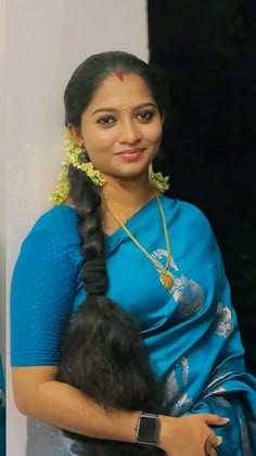 Saree Casual, Anu Sithara, Beautiful Brown Hair, Pattu Pavadai, Long Shiny Hair, Trisha Krishnan, Bollywood Music Videos, Long Hair Pictures