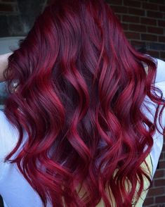 Hair Color Half And Half, Crimson Hair Color, Crimson Red Hair, Red Purple Hair, Pelo Color Vino, Dark Burgundy Hair, Hair Color Ombre, Deep Red Hair, Burgundy Hair Color