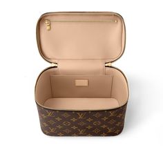 LOUIS VUITTON® - Nice Bb - Brown Sac Louis Vuitton, Louis Vuitton Official Website, Vanity Bag, What In My Bag, Louis Vuitton Fashion, Beauty Case, Vanity Case, Beauty Bag, Monogram Canvas