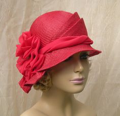 Derby Attire For Women, Cappello Cloche, Derby Attire, Straw Cloche Hat, Dressy Hats, Madame Gres