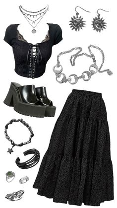 Spooky Goth Aesthetic, Dark Witchy Outfits Aesthetic, Goth Core Aesthetic Outfits, Alternative Fashion Accessories, Witchy Outfit Inspiration, Gothcore Aesthetic Outfit, Casual Soft Goth Outfits, Starry Outfit Aesthetic, Black Whimsigoth Outfits