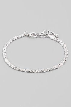 This bracelet brings a luxurious rope chain lobster clasp style. Experience a subtle blend of modernity and classic charm as this accessory effortlessly adorns your ensemble. Silver Chain Bracelet, Rope Chain, Silver Bracelets, Chain Bracelet, Lobster Clasp, Bracelet, Chain, Silver