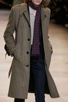 Winter Trousers, Ralph Lauren Outfits, Formal Style, Clothing Hacks, Gentleman Style, Emilio Pucci, Vogue Paris, Fashion Shows