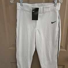 Nike Softball Pants Are Brand New With Tags. 3/4 Length And 2 Pockets On The Back. Track Leggings, Softball Pants, Nike Womens Sweatpants, Nike Tennis Dress, Compression Pants, Running Leggings, Compression Leggings, Fashion Joggers, Tennis Dress