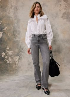 How To Wear Gray Jeans, Gray Jean Outfits Women, Gray Washed Jeans Outfit, Wide Leg Grey Jeans Outfit, Gray Jeans Outfits Women, Grey Washed Jeans Outfits, Grey Jeans Outfit Summer, Outfits Con Jeans Gris, Grey Jeans Outfit Women