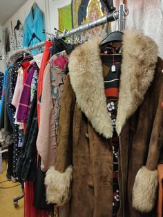 Thrift Shop Finds, Tv Show Outfits, Brooklyn Baby, Almost Famous, Fashion 2020, Passion For Fashion, Thrift Store, Style Icons, Fashion Inspo Outfits