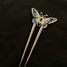 Butterfly Aesthetic Jewelry, Butterfly Hair Ornament, Heiress Aesthetic, Blue Green Butterfly, Bridal Hair Ornaments, Gold Hair Piece, Butterfly Hair Accessories, Funky Accessories, Spider Jewelry