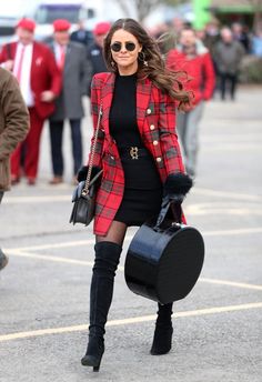 Winter Race Day Outfits, Red Peacoat Outfit, Ladies Day At The Races Outfit, Christmas Plaid Outfit, Red Plaid Outfit, Galaxy Stuff, Tartan Coat, Hippie Chic Fashion, Cheltenham Festival