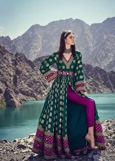 Suit Designs Indian Style, Camera Effects, Afghan Fashion, Afghan Clothes, Pakistani Dresses Casual, Heavy Work, Afghan Dresses, Pakistani Bridal Dresses