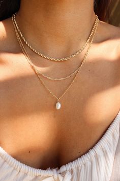 "DETAILS: * Single Chain (of Choice) with Pearl Charm * 18k Gold Filled * Pearl Charm Shapes can vary (sizes are between 6-7mm) * Twist Chain Length: 16\" + 1\" extender * Bead Chain Length: 20\" ►WHY GOLD FILLED? If you have been on the search for everyday gold jewelry that doesn't tarnish but affordable, gold filled is the best choice! Gold filled jewelry is second best after solid gold jewelry. *Our Gold filled jewelry has an outer layer of 14k or 18k gold that is pressure bonded to a base me Gold Pearl Necklace Set, Shades Of Gold Jewelry, Cute Layered Necklaces, Pairing Jewelry With Outfits, Casual Accessories Jewelry, Dainty Stackable Necklaces, Gold Dainty Jewelry Aesthetic, Gold Jewelry Pearl, Pearl And Gold Jewelry Necklace