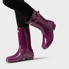 Nwb Hunter Original Short Glossy Violet Rain Boots Hunter Shoes, Women Hunters, Winter Rain, Rain Boots, Violet, Women Shoes, Boots, Purple, The Originals