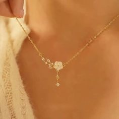 Women s Camellia Zircon For Light Luxury Minority Design High grade Clavicle Necklaces Shipping from the US. Easy 30 day return policy Aesthetic Gold Pendant, Vintage Necklace Aesthetic, Dainty Jewelry Aesthetic, Grunge Ring, Stacking Necklaces, Gaun Koktail, خواتم خطوبة, Engagement Necklace, Ring Aesthetic