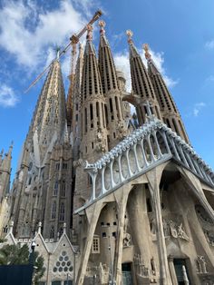 a very tall building that has some kind of architecture on it's front side