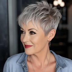 100+ Classic Short Haircuts for Older Women Short Sassy Haircuts, Choppy Haircuts, Funky Short Hair, Short Silver Hair, Short Hair Pixie Cuts, Choppy Hair, Short Grey Hair, Super Short Hair, Edgy Short Hair