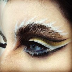 cosmeticevolution: Fierce. Wolf Makeup, Animal Makeup, Wolf Costume, Fx Makeup, Stage Makeup, Cat Makeup, Halloween Make Up, Hooded Eyes