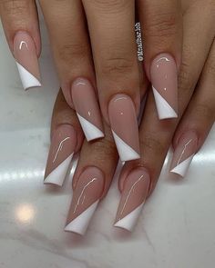 this is a white to the side french tip Unghie Sfumate, Nagel Tips, Ombre Acrylic Nails, French Tip Acrylic Nails, Simple Acrylic Nails, Bling Acrylic Nails, Acrylic Nails Coffin Short