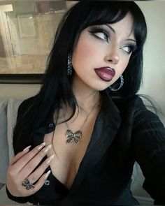 alexalizzz on ig Makeup Emo, Maquillage Goth, Dark Makeup Looks, Maquillage On Fleek, Alt Makeup, Swag Makeup, Emo Makeup, Dope Makeup