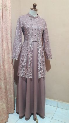 Dress Brokat Modern Bridesmaid, Model Blouse Batik, Dress Brokat Modern, Model Dress Kebaya, Baju Kahwin, Fashion Dresses Formal, Model Gamis, Dress Pesta