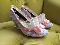 Fantasy Shoes Heels, Rococo Fashion Modern, Marie Antoinette Shoes, Slingback Chanel, Espadrilles Chanel, Prom Heels