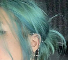 Turquoise Hair Aesthetic, Marlene Mckinnon Aesthetic, Vandala Doubloons, Cyan Hair, Marlene Mckinnon, Aqua Hair, Mint Hair, Teal Hair, Turquoise Hair