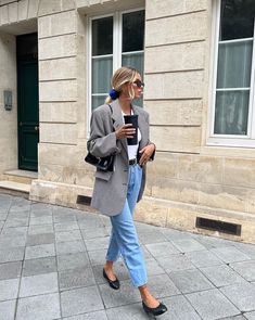 Nyc Fall Streetwear, Fall Paris Outfits Street Styles, Nice Outfit With Jeans, Fall 2024 Fashion Aesthetic, Fall Outfits Neutral Colors, Matilda Djerf Fall Outfit, Preppy Coats Winter, Nyc Day Outfit Fall, Fall 2024 Inspiration