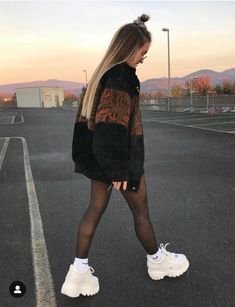 Tomboy Outfit, Your Day, Skater Girl Outfits, Pastel Outfit, Grunge Look, Mode Inspo, Outfit Goals, Edgy Outfits, Casual Fall Outfits