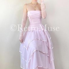 Prom Dance Aesthetic, Coquette Prom Dress, Princess Gown Prom, Coquette Prom, Grad Outfits, Dance Aesthetic, 2024 Fashion Trends, Funny Reaction, Prom Dance