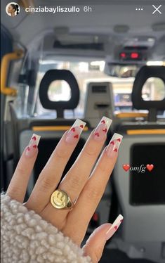 Almond Shaped Nails Valentines, Nail Idea Coffin, Coffin Almond Nails, Nail Ideas Heart, Valentine Day Nails, Cute Nail Ideas, Almond Shaped Nails, Vday Nails, Nagellack Trends