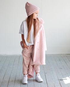 Kids Streetwear, Chique Outfits, Pink Pants, Kids Outfits Girls