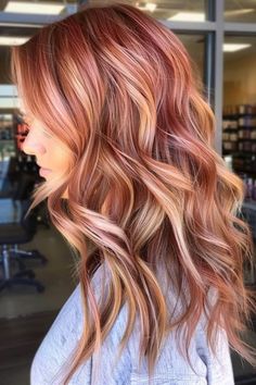 Pink Hair With Blonde Highlights, Red Hair With Pink Highlights, Burgundy Blonde Hair, Red Hair With Blonde, Blonde Highlights Ideas, Subtle Blonde, Red Pink Hair