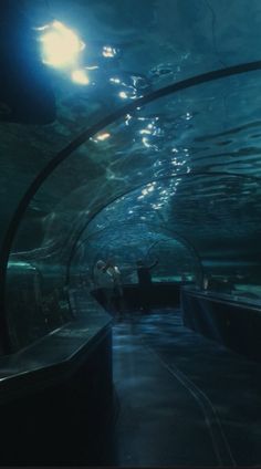 an underwater tunnel is shown in this image