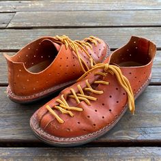 Very High Quality Leather Comfort Earthy Shoes. These State Size 37 But Fit My Size 8/8.5 Foot Perfectly So Listing As Such. Earthy Shoes, My Size, Up Shoes, Leather Lace, Sustainable Design, Design Color, Lace Up Shoes, High Quality Leather, Leather And Lace