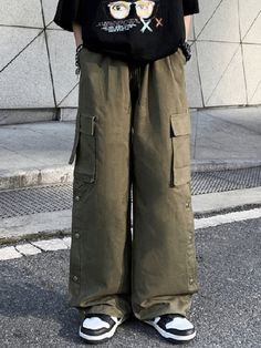 Cargo Pants Green, Vr Chat, Street Punk, Baggy Cargo Pants, Color Pants, Pants Green, Bodycon Floral Dress, Cardigan Sweater Jacket, Crop Top Blouse