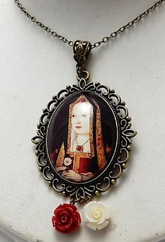 Elizabeth of York necklace - historical re-enactment jewellery - Tudor Queen - Henry VIII - War of The Roses - British History - Medieval Medieval Rings, Replica Jewelry, Tudor History, Wars Of The Roses, Tudor Rose