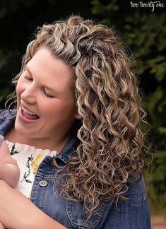 Style Curly Hair, Natural Curly Hair, Haircuts For Curly Hair, Hair Advice, Short Wavy Hair, Curly Hair With Bangs, Curly Hair Tips, Long Curly Hair, Curly Hair Styles Naturally