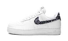 Womens Air Force 1, Nike Air Force 1 White, Air Force 1 White, Classic Scarf, Sneakers Adidas, Nike Air Force 1 Low, Nike Womens, Air Force 1 Low, Air Max 1