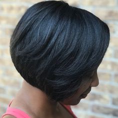 Neat Layered Black Bob Short Straightened Hairstyles, Bob Weave Hairstyles, Split Bangs, Black Haircut Styles, Black Haircut, Finger Wave Hairstyle, Hairstyles Professional, Hairstyle With Bangs, Hairstyles Brunette