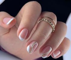 Rounded Acrylic Nails, Gold Gel Nails, Rose Gold Nails Design, Wedding Nail Ideas, Elegant Touch Nails, Black And White Nail, Black And White Nail Art, Asian Nails